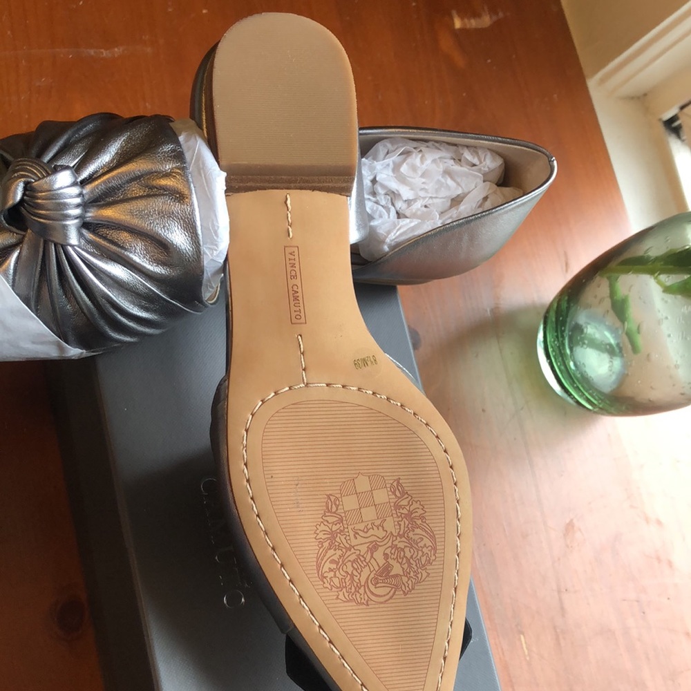 Vince Camuto flats. NWT. 8 1/2. Silver. - Picture 5 of 8
